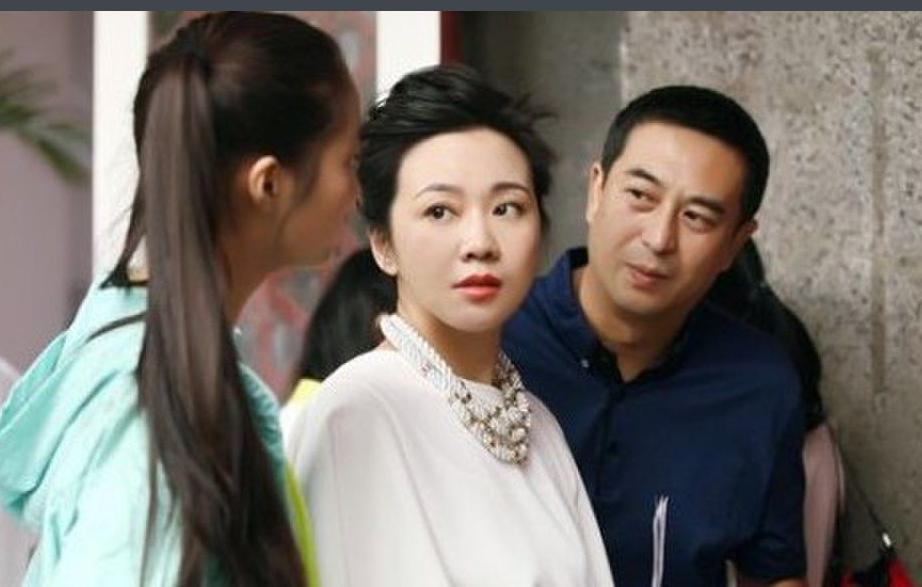 唐红(电视剧《一仆二主》角色)