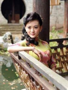 柳雨烟,电视剧《暗战危城》中的角色,由周昕妤饰演.