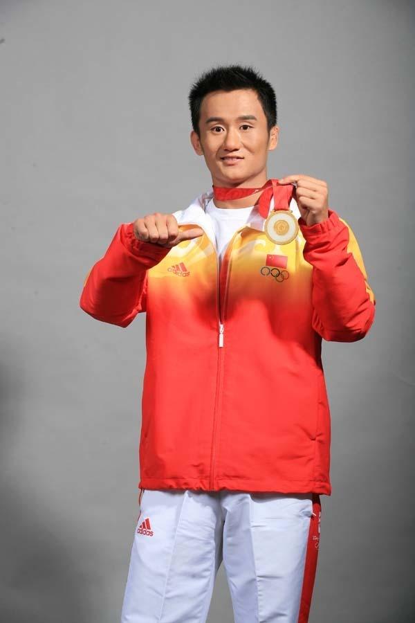 张帅可,河北鸡泽人,北京奥运会散打冠军,著名运动员.