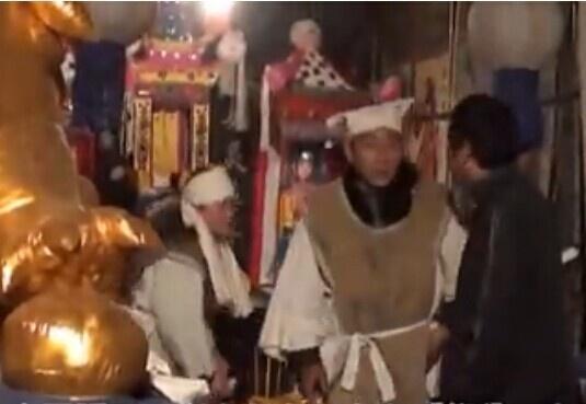 戴孝