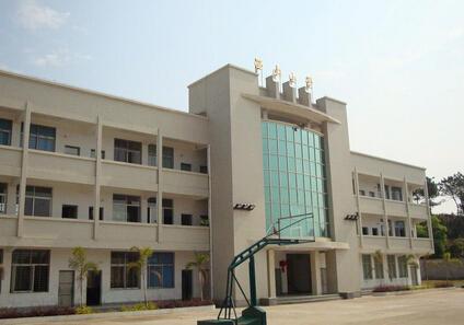 西山小学