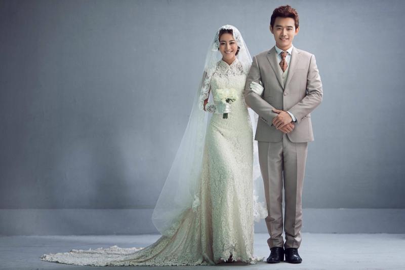 苏州首尔首尔婚纱摄影_傅首尔婚纱图片