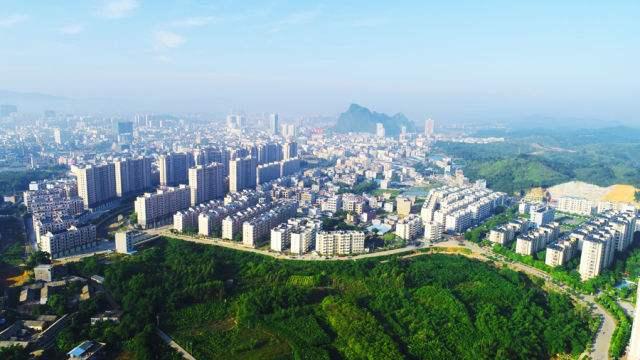 钦州市灵山县人口_钦州市灵山县地图