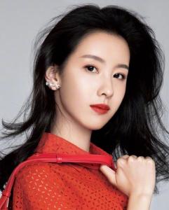 2021年5月4日,参演的电视剧《理想照耀中国》播出[4.