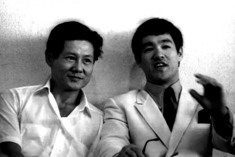 詹姆斯·严·李