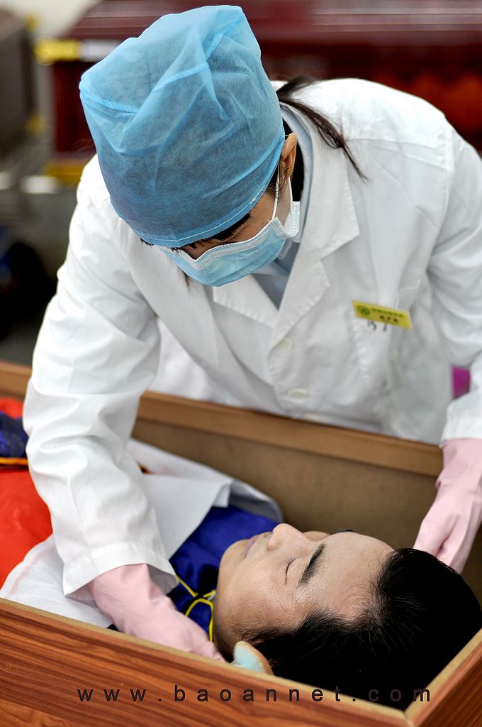 遗体整容师_遗体整容师收入