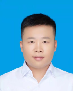 李秋平