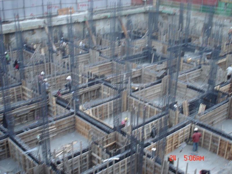 筏式基础(matfoundation)支承整个建筑物的大面积整块钢筋混凝土板式