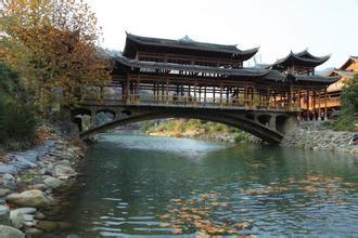 风雨廊桥