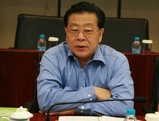 李春洪