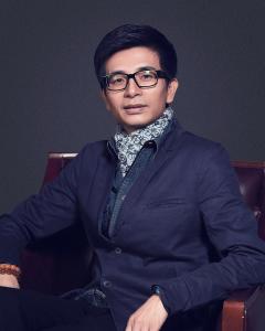 现任众信品牌管理机构董事长,东缇岛品牌创始人,洁丽雅集团首席品牌官