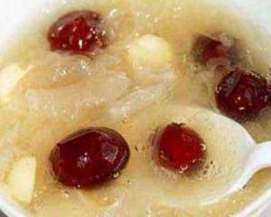 枇杷红枣粥