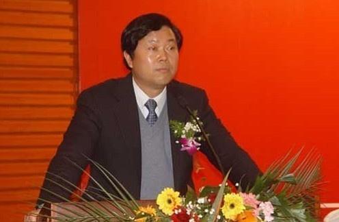 得在集团老总_盛虹集团老总女儿图片