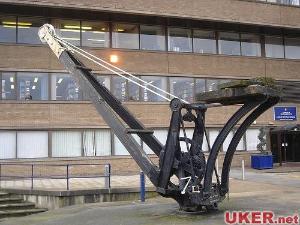  哈德斯菲尔德大学