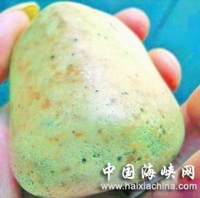  陨石钻石