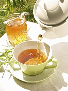 蜜蜂酿造蜂蜜视频 bki-20110111100939-2127102738.jpg