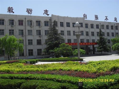 东平高级中学图片