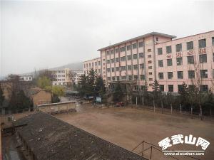 学校一角 图片