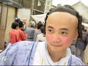 《春光灿烂猪八戒》和《喜气洋洋朱逢春》里被猪八戒强占肉身的一个