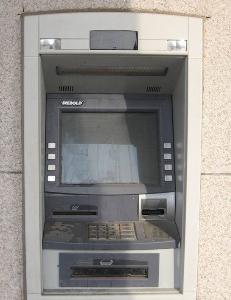 金融便民，自助服务体验提升——以提款机为例