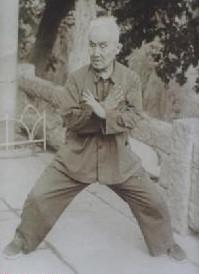洪均生