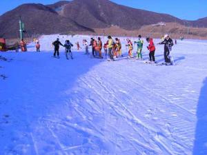  北京军都山滑雪场