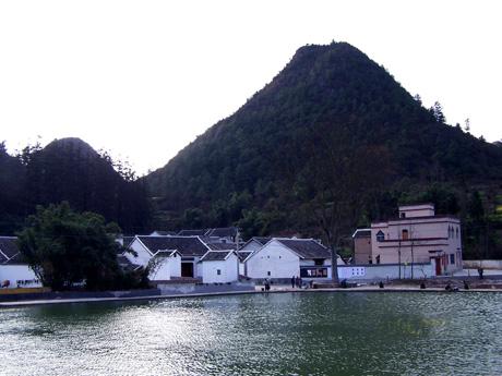 古敢水族乡地理位置古敢水族乡位于富源县东