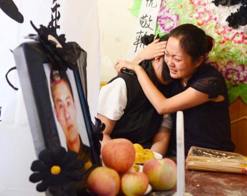 交警大队的警官介绍,5月29日乘坐吴斌开的大巴的乘客笔录做得非常特别