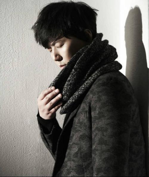 其实我也不知道是首歌,是萧煌奇唱的, 1976 年出生的萧煌奇,因为先天