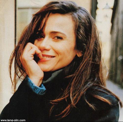 莉娜·欧琳 - 搜搜百科