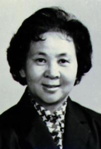 张小巧便装照