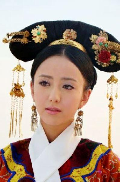 《宫锁心玉》佟丽娅饰敦肃皇贵妃