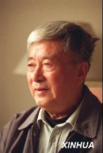 文尽奇诡、人淡如菊