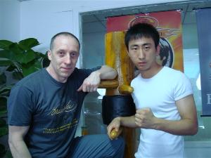 汤米克鲁瑟斯与截拳道狂人罗浩