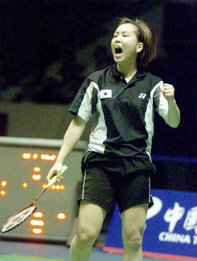 羽毛球运动员李敬元