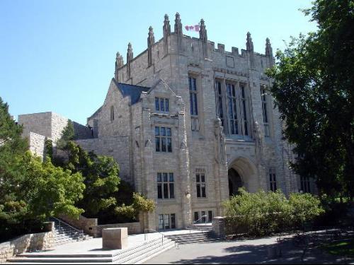 萨斯卡彻温大学