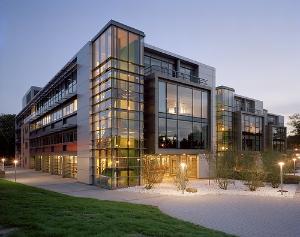 伯明翰城市大学（原伯明翰中英格兰大学）