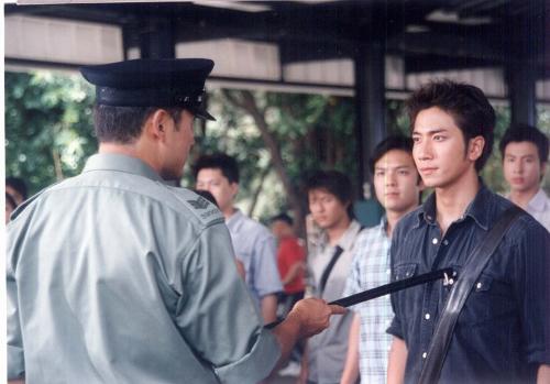学警雄心ryan