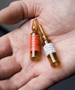 糖皮质激素是由肾上腺皮质最中层束状带分泌的一种代谢调节激素.