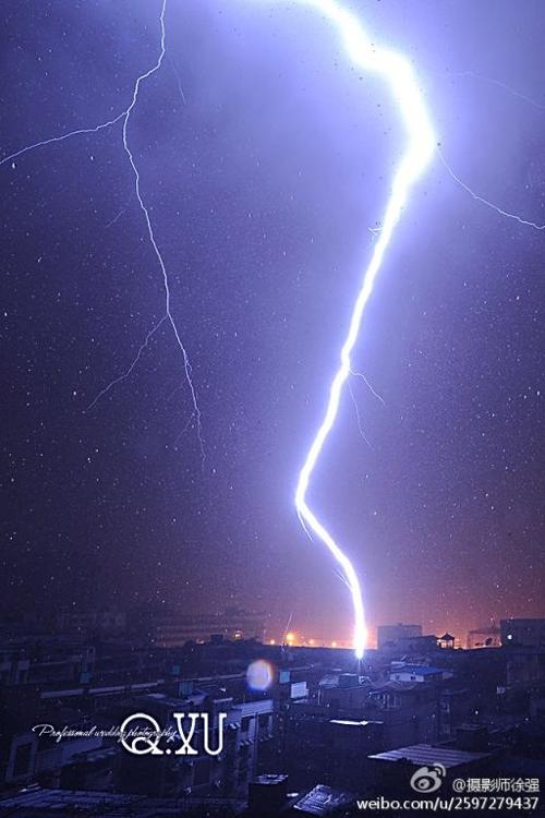 市区北部和主城区西北部前日18时到昨晨6时 全省雷电云地闪击58418次