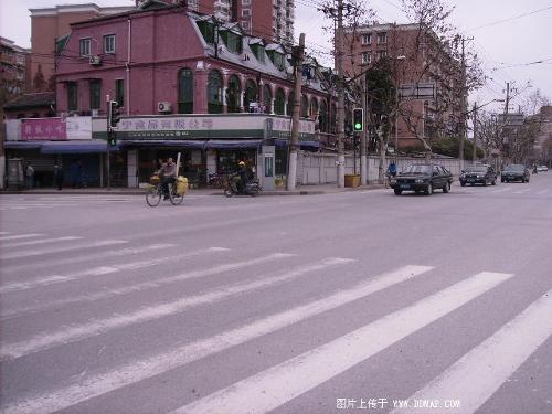 上海火车站到杨浦区杨树浦路 1000号左右应该做哪路车?