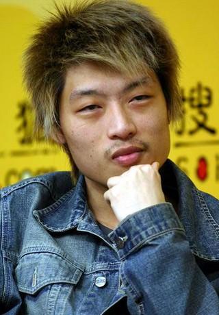 浏览词条 葡桃《unhip-hop》专辑不仅收录了他的成名曲《大连站》