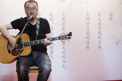 洛兵