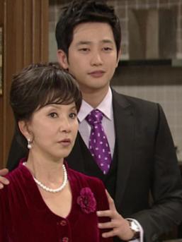 《家门的荣光》剧照