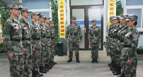 大学生士兵的故事