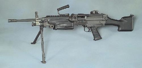 m249 m249衍生自比利時fabrique nationale的fn米尼米機槍,是一種小