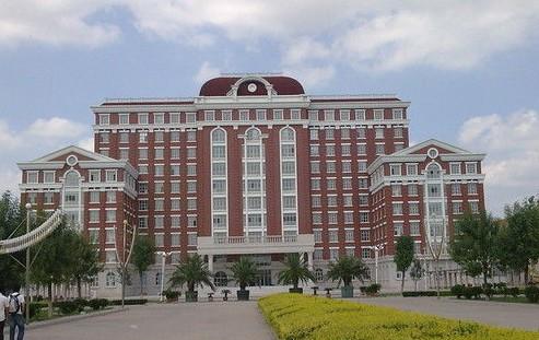 天津外国语大学