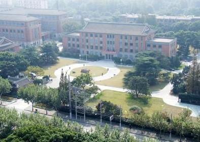 上海应用技术学院2011年 新生开学是在奉贤区 还是在老校区 是不是