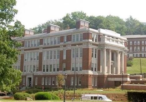 弗吉尼亚大学 university of virginia