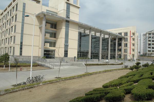 江苏大学京江学院